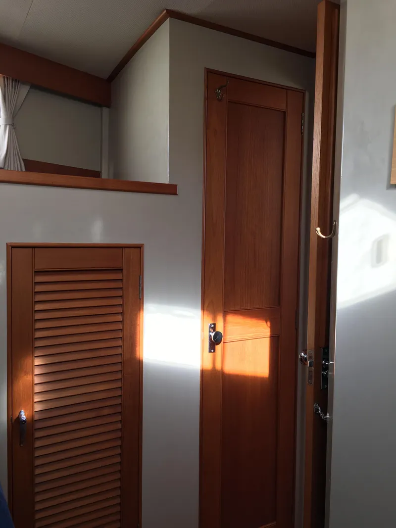 Slide: The Image of Interior of 1982 Grand Banks 42 Europa yacht. - 37