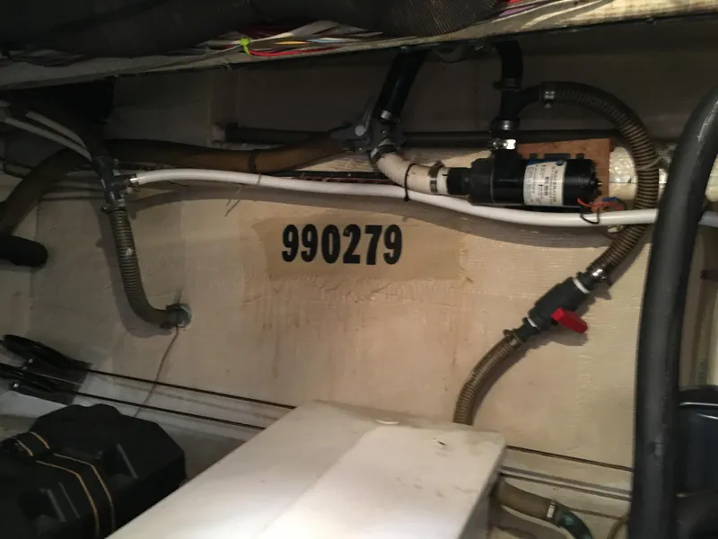 Slide: The Image of Grand Banks 42 Europa 1982 - 59