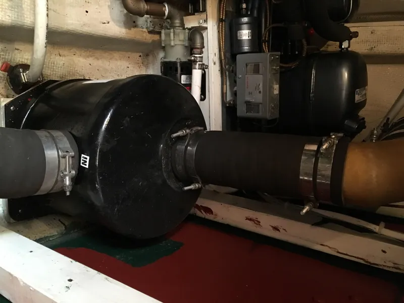 Slide: The Image of Grand Banks 42 Europa 1982 - 61