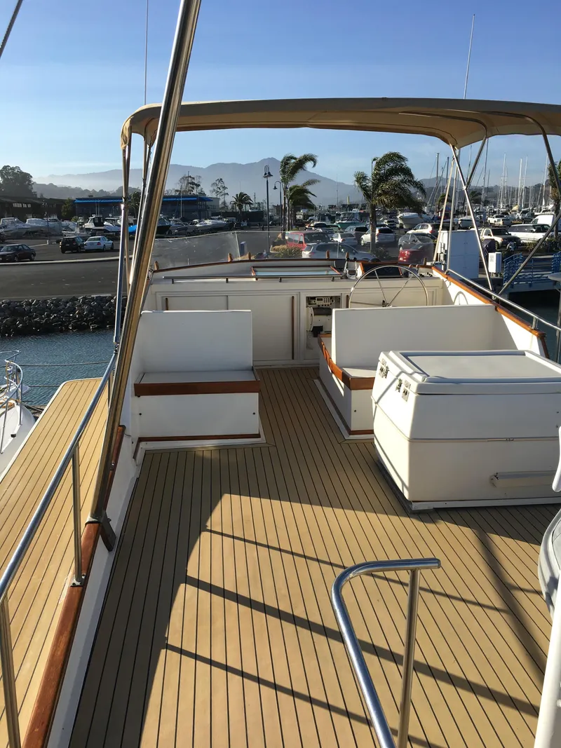 Slide: The Image of Grand Banks 42 Europa 1982 - 70