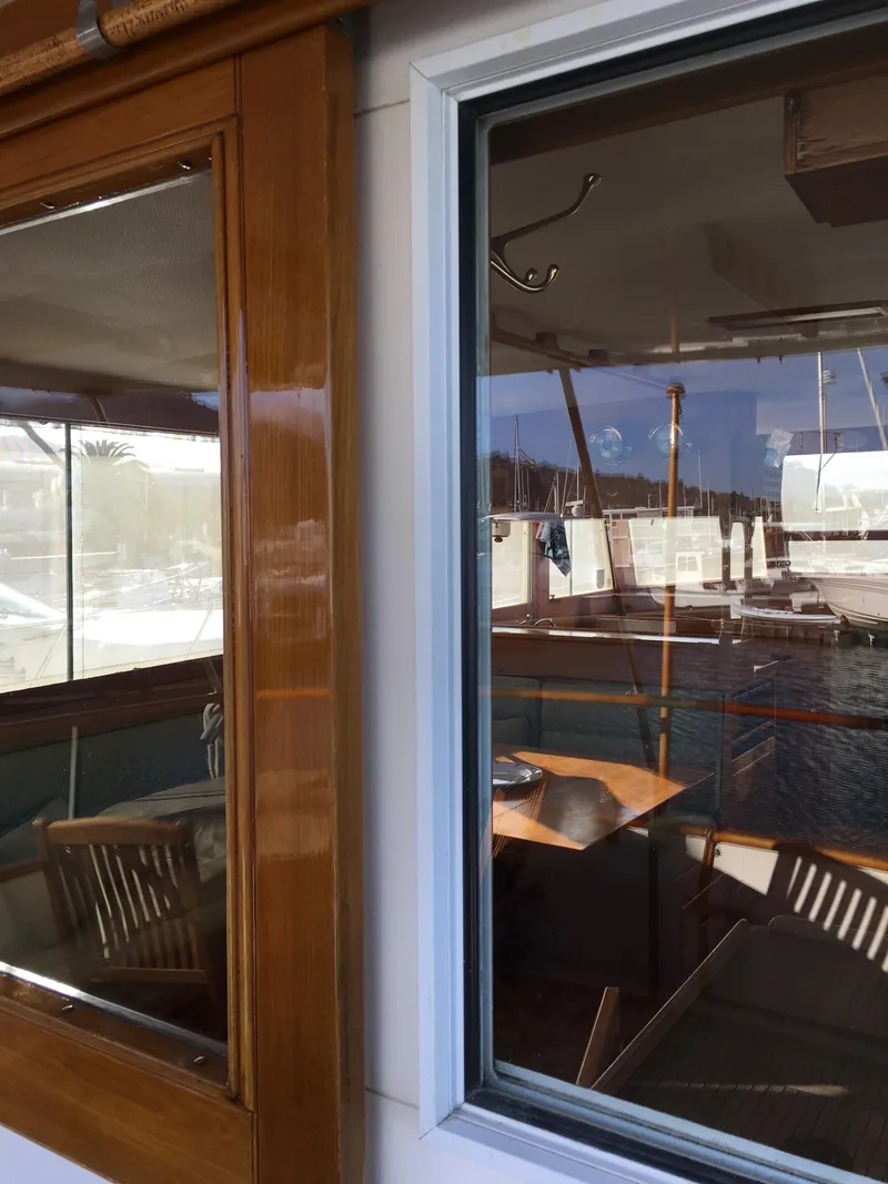 Slide: The Image of Grand Banks 42 Europa 1982 - 85