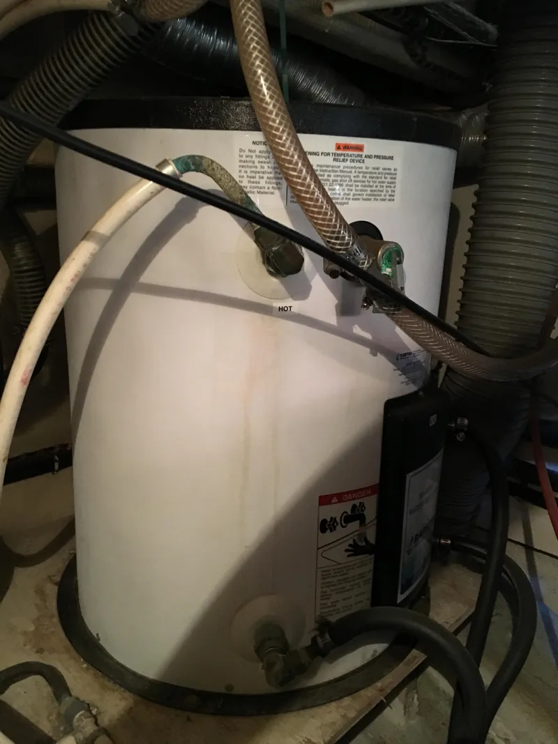 Slide: The Image of Grand Banks 42 Europa 1982 - 87