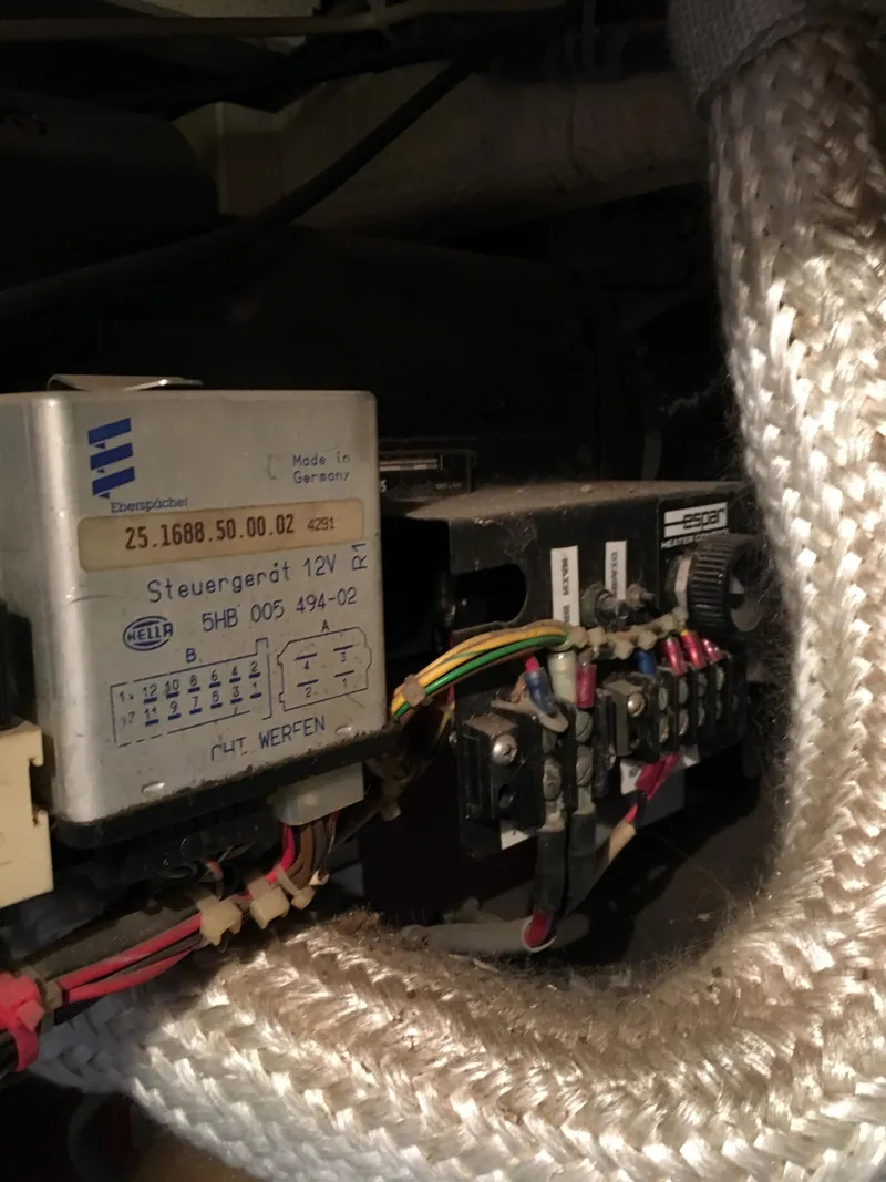 Slide: The Image of Grand Banks 42 Europa 1982 - 89