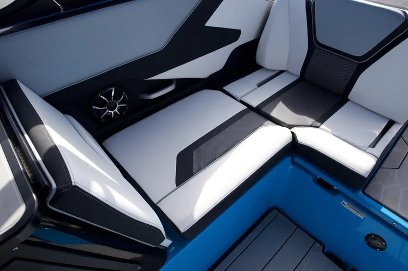 Slide: The Image of 2023 Yamaha Boats 255XD interior seating with modern design and premium materials. - 12