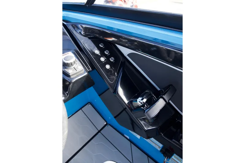 Slide: The Image of 2023 Yamaha Boats 255XD control panel with sleek design and modern features. - 21