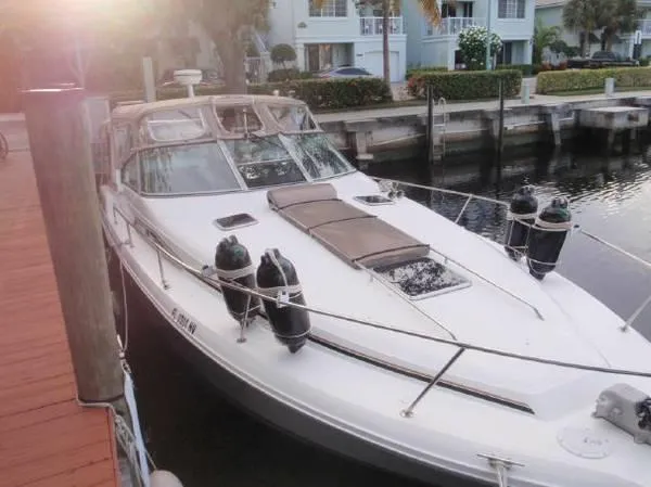 Slide: The Image of Sea Ray 330 Express Cruiser 1992 - 7