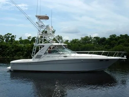 Slide: The Image of Sea Ray 370 Express Cruiser 1999 - 0