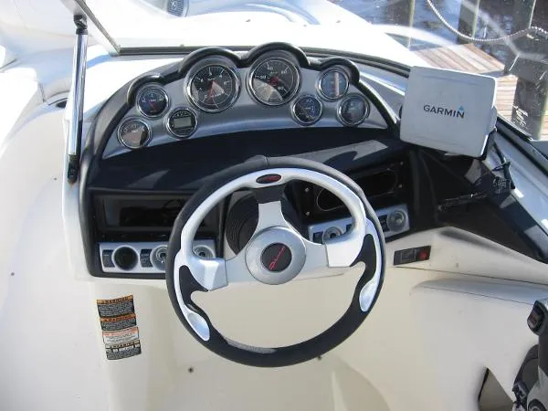 Slide: The Image of Bayliner 225 BOW RIDER 2009 - 10