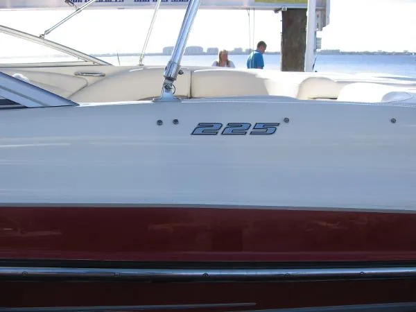 Slide: The Image of Bayliner 225 BOW RIDER 2009 - 6