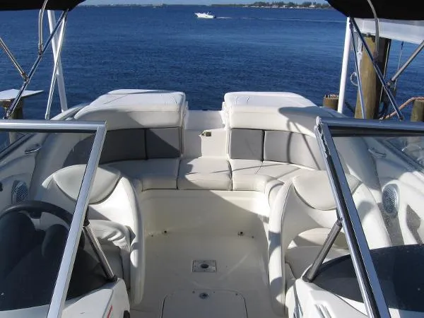 Slide: The Image of Bayliner 225 BOW RIDER 2009 - 8