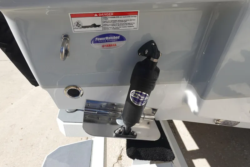 Slide: The Image of Rear view of 2026 Sea Hunt Ultra 219 boat with Yamaha PowerMatched system. - 8