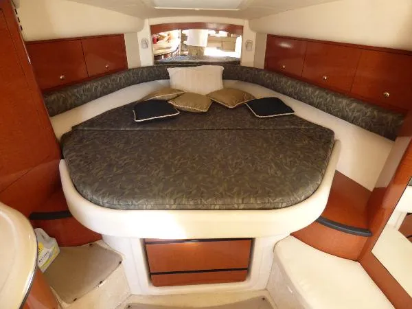 Slide: The Image of Sea Ray 340 Sundancer 2004 - 8