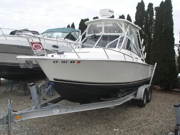 Slide: The Image of Albemarle 248XF Express Fisherman 2003 - 3