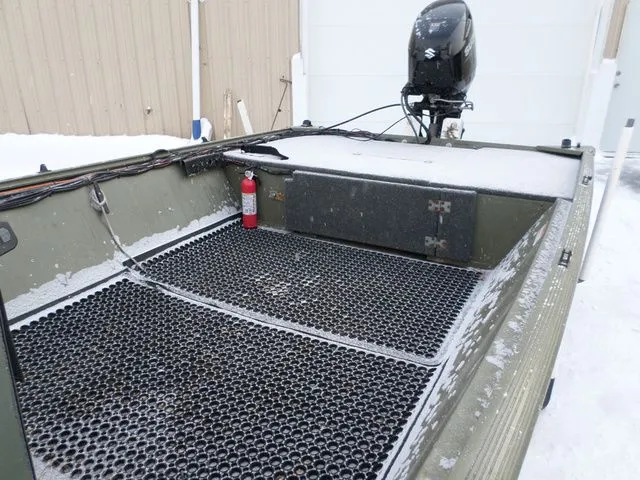 Slide: The Image of Lowe 1760 MT Roughneck 2008 - 4