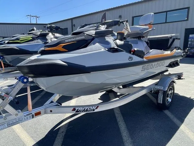 Slide: The Image of Sea-Doo FISH PRO 2025 - 16