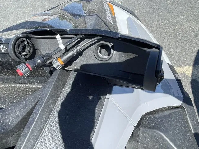 Slide: The Image of Sea-Doo FISH PRO 2025 - 18