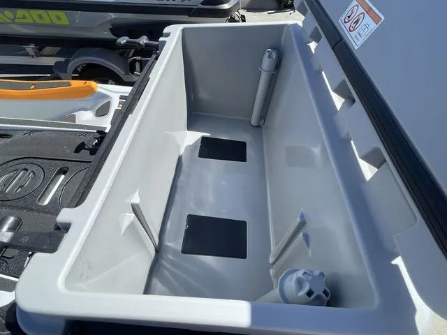 Slide: The Image of Sea-Doo FISH PRO 2025 - 23