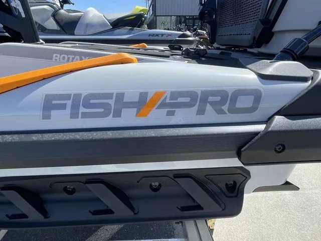 Slide: The Image of Sea-Doo FISH PRO 2025 - 4