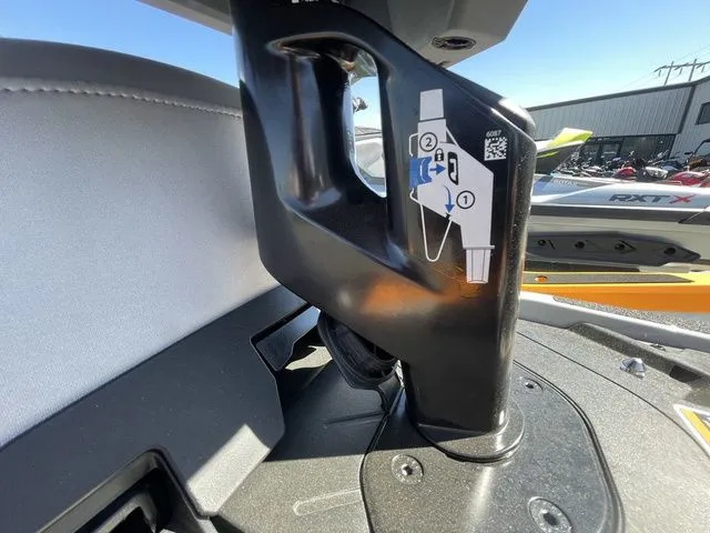 Slide: The Image of Sea-Doo FISH PRO 2025 - 9