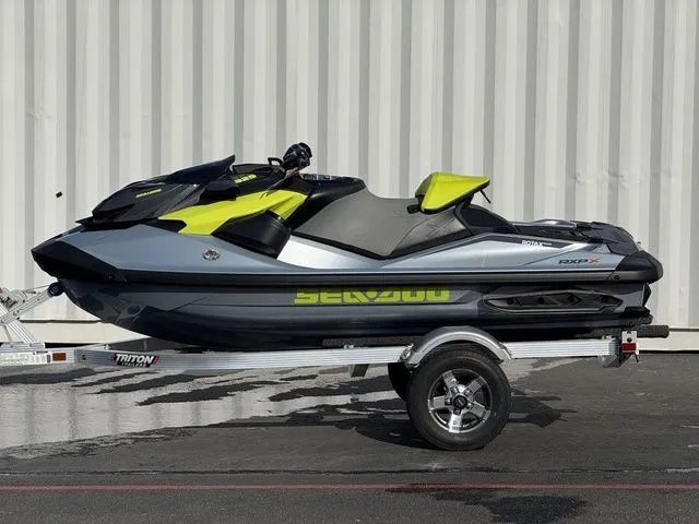 Slide: The Image of Sea-Doo RXP-X 325 2025 - 14