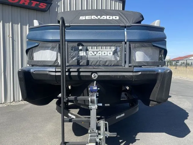 Slide: The Image of Sea-Doo Switch Cruise Limited 21 2025 - 7