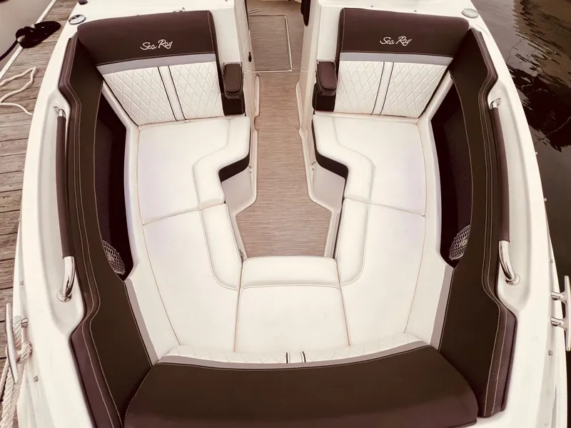 Slide: The Image of Interior of a 2017 Sea Ray SLX 250 boat with luxurious seating. - 30