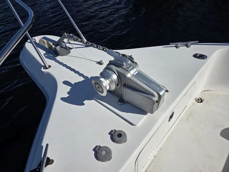 Slide: The Image of Sea Ray 440 Express Bridge 1994 - 20