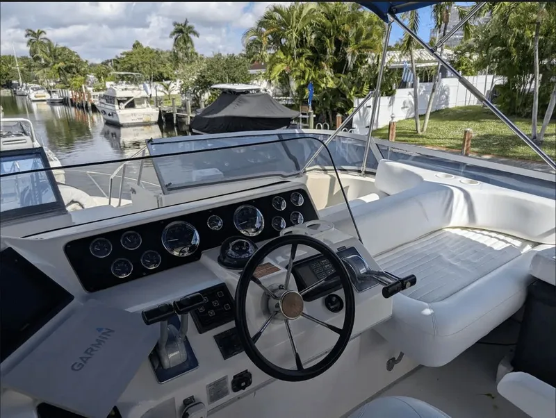 Slide: The Image of Sea Ray 440 Express Bridge 1994 - 4