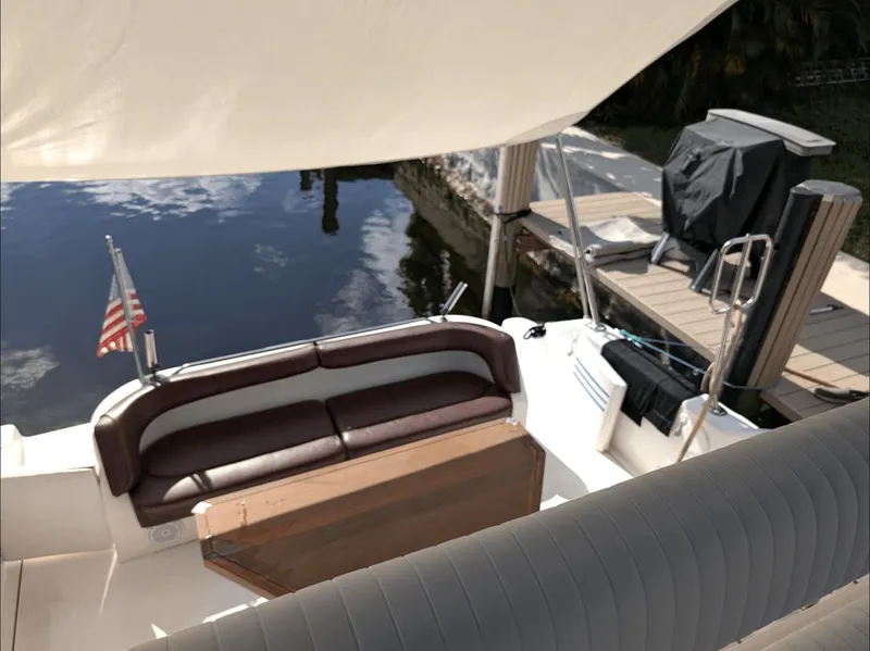 Slide: The Image of Sea Ray 440 Express Bridge 1994 - 9