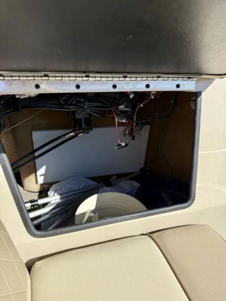 Slide: The Image of Veranda Vista 2021 - 16