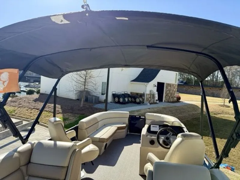 Slide: The Image of Veranda Vista 2021 - 3