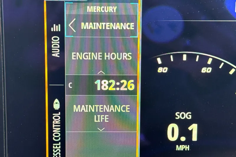 Slide: The Image of Sea Ray SDX 290 2023 - 28