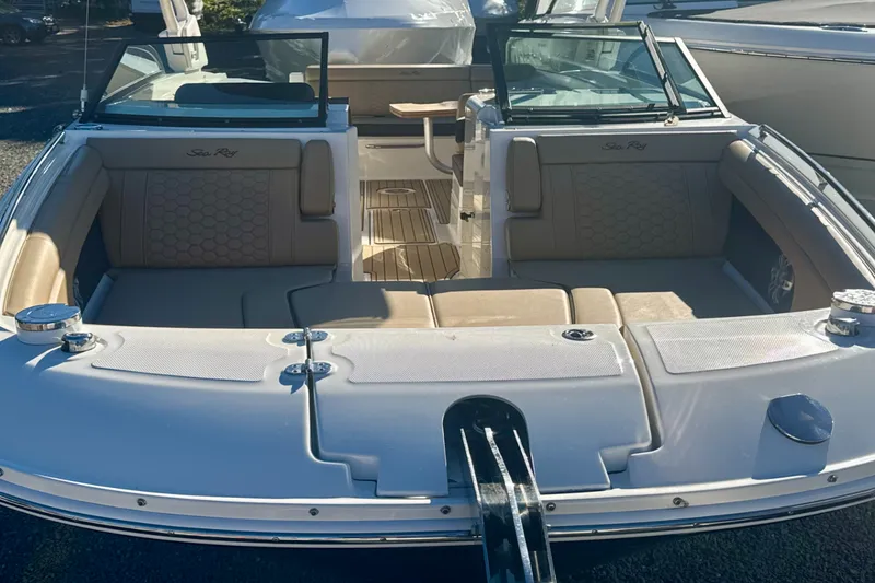 Slide: The Image of Sea Ray SDX 290 2023 - 41