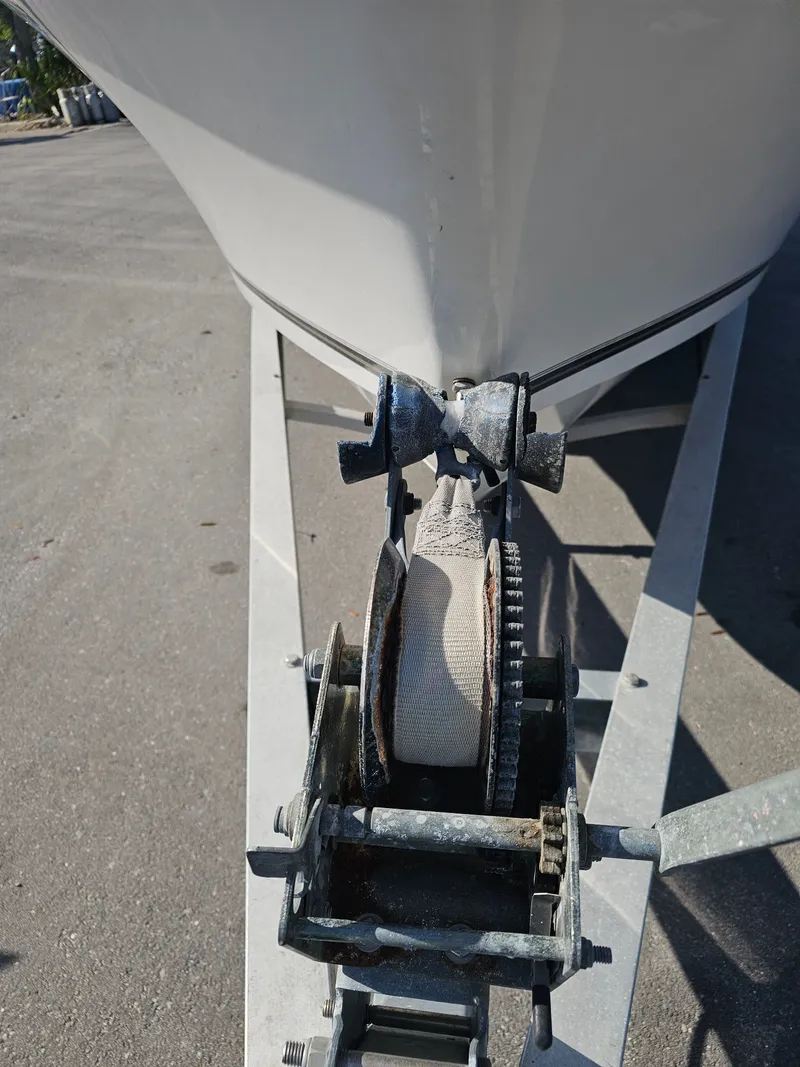 Slide: The Image of Mako 212 Center Console 2006 - 13