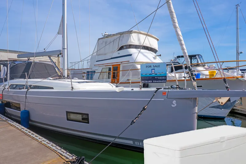 Slide: The Image of 2022 Beneteau Oceanis 461 sailboat for sale at marina, side view. - 72