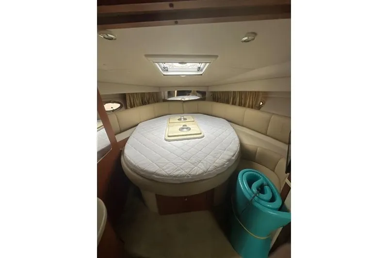 Slide: The Image of Interior of 2004 Chaparral Signature 350 yacht cabin. - 10