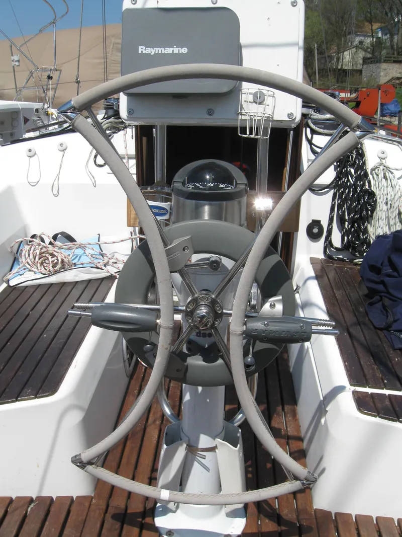 Slide: The Image of Steering wheel of a 1995 Hunter 35.5 sailboat. - 11