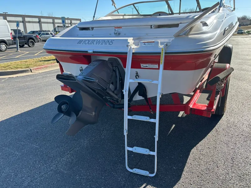 Slide: The Image of Four Winns 190 Horizon 2007 - 14