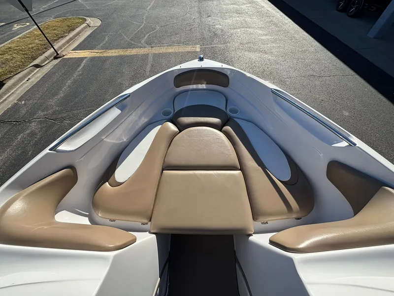 Slide: The Image of Four Winns 190 Horizon 2007 - 17