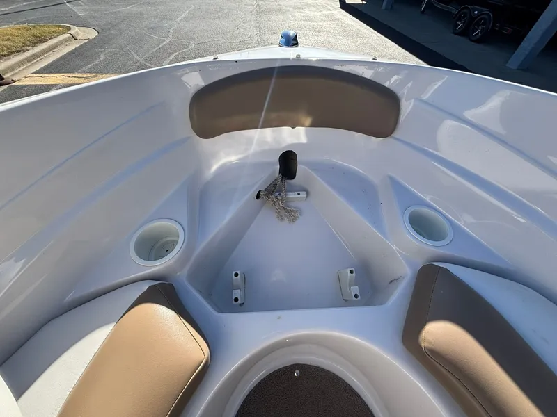 Slide: The Image of Four Winns 190 Horizon 2007 - 22