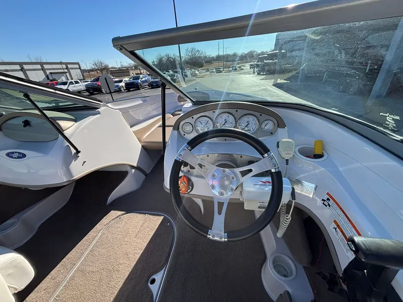 Slide: The Image of Four Winns 190 Horizon 2007 - 25