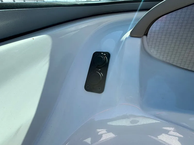 Slide: The Image of Four Winns 190 Horizon 2007 - 33