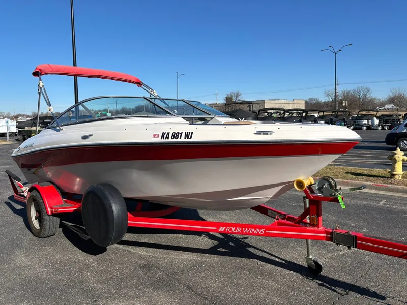 Slide: The Image of Four Winns 190 Horizon 2007 - 4