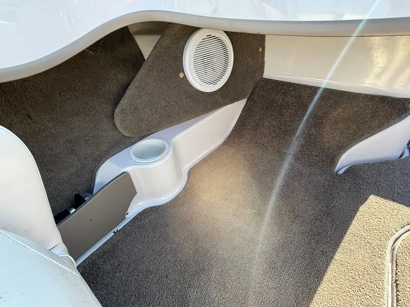 Slide: The Image of Four Winns 190 Horizon 2007 - 41