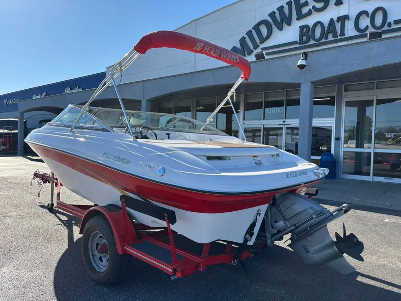 Slide: The Image of Four Winns 190 Horizon 2007 - 8