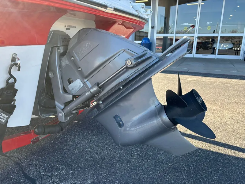 Slide: The Image of Four Winns 190 Horizon 2007 - 9