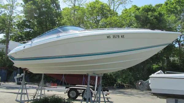 Slide: The Image of Formula 252 Bowrider 1993 - 1