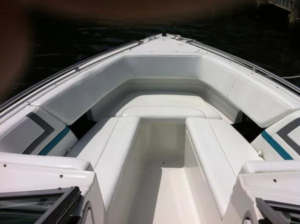 Slide: The Image of Formula 252 Bowrider 1993 - 6