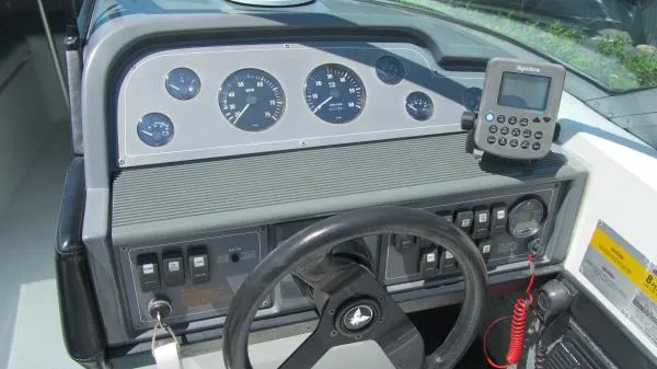 Slide: The Image of Formula 252 Bowrider 1993 - 8