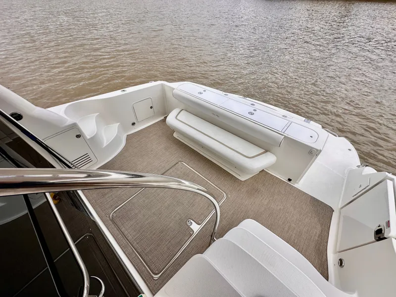 Slide: The Image of Sea Ray 52 Sedan Bridge 2005 - 13